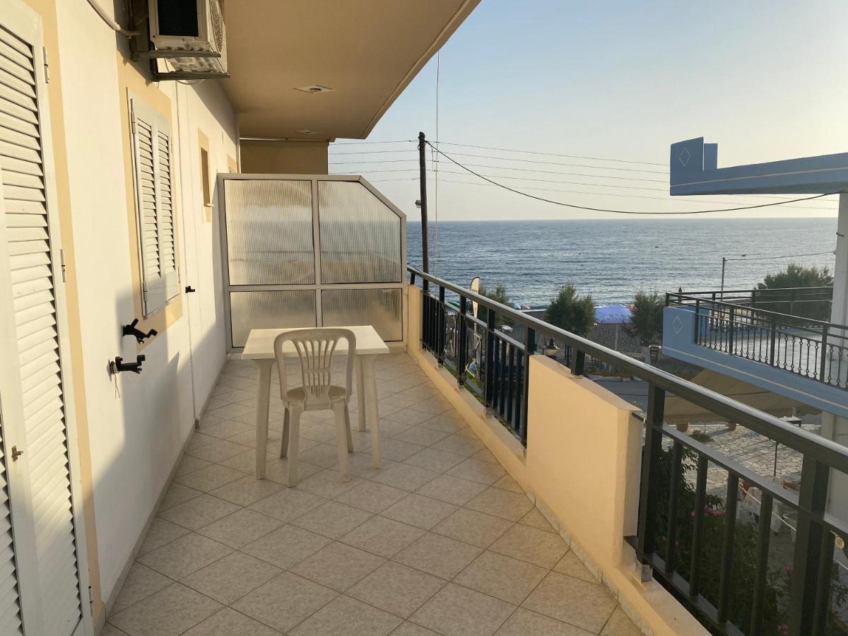 Sindonia Beach Apartment'S Psari Forada Buitenkant foto
